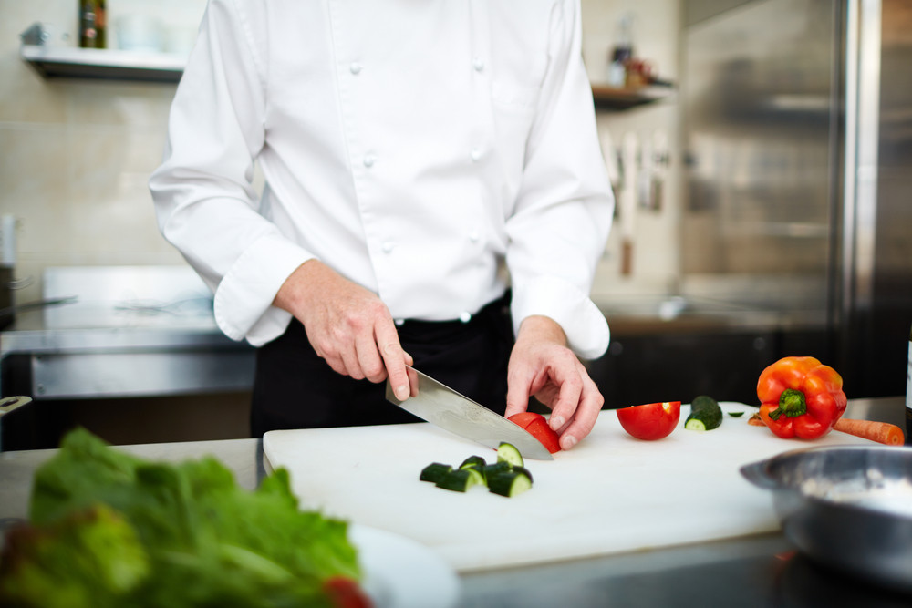 What Commercial Kitchen Equipment Do You Need to Start a Food Truck?